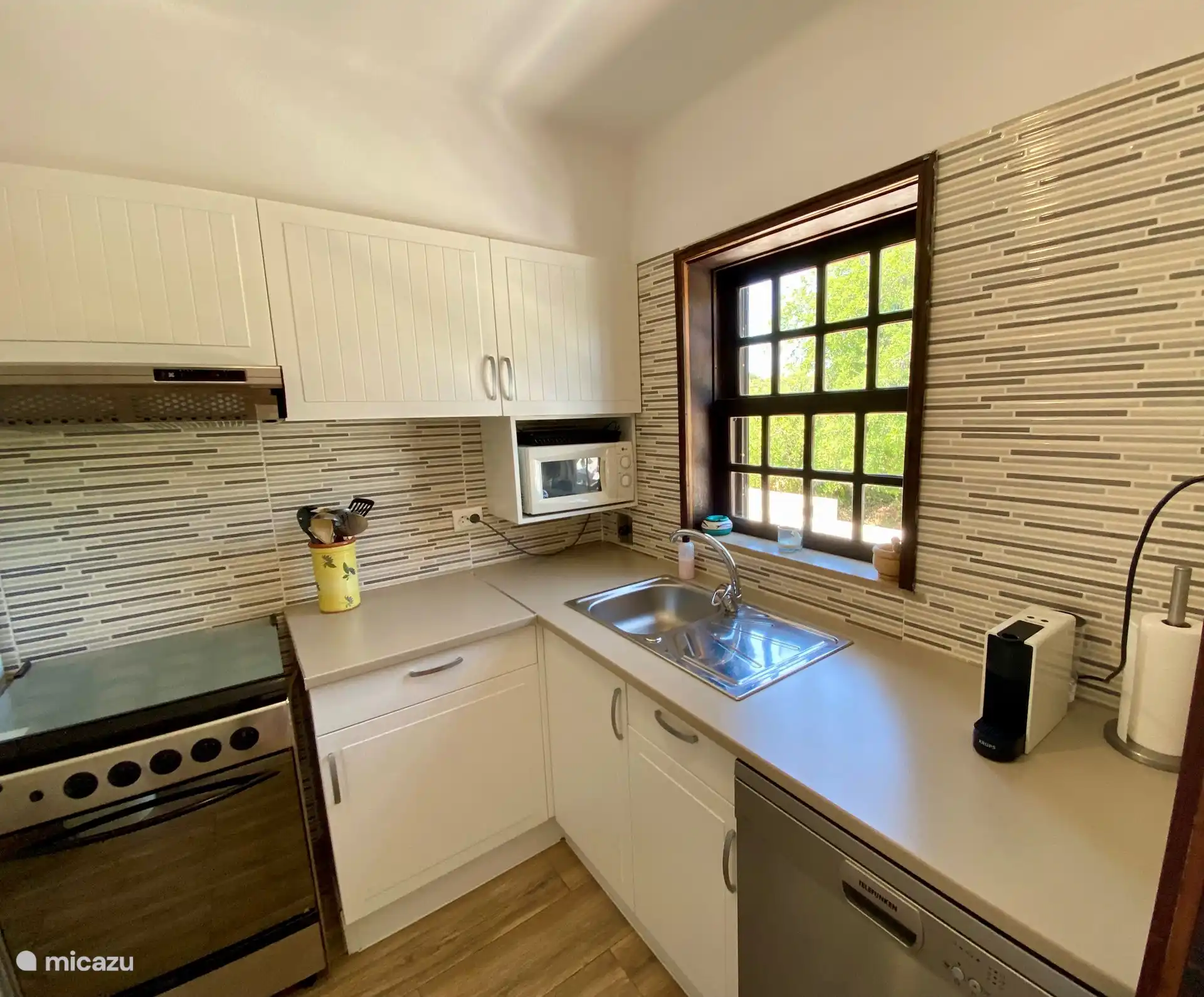 Cuisine, entièrement équipée