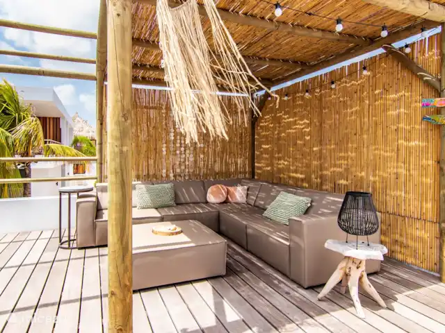 Lamar Villas Penthouse Fidji | Curaçao, Banda Ariba (est), Jan Thiel - penthouse Pergola avec coin salon
