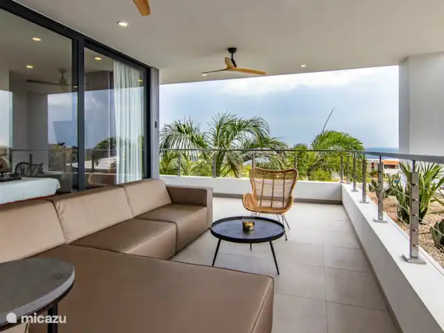 Lamar Villas Penthouse Fidji | Curaçao, Banda Ariba (est), Jan Thiel - penthouse Terrasse à l'avant avec vue mer