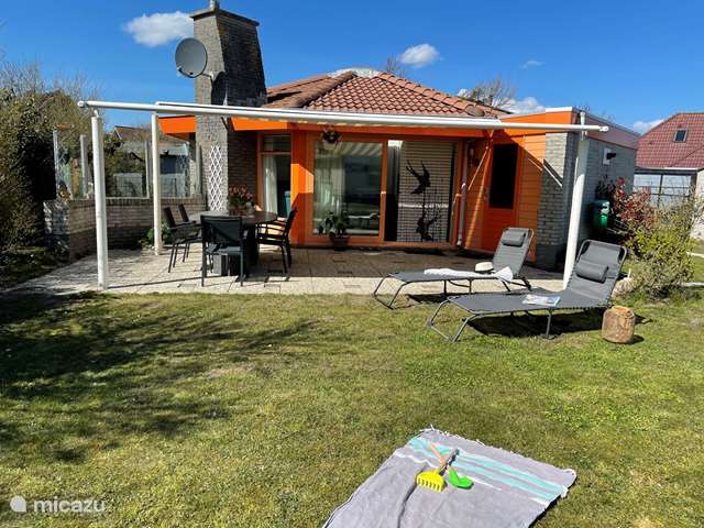 Holiday home in Netherlands, North Holland, Julianadorp - bungalow starfish 325