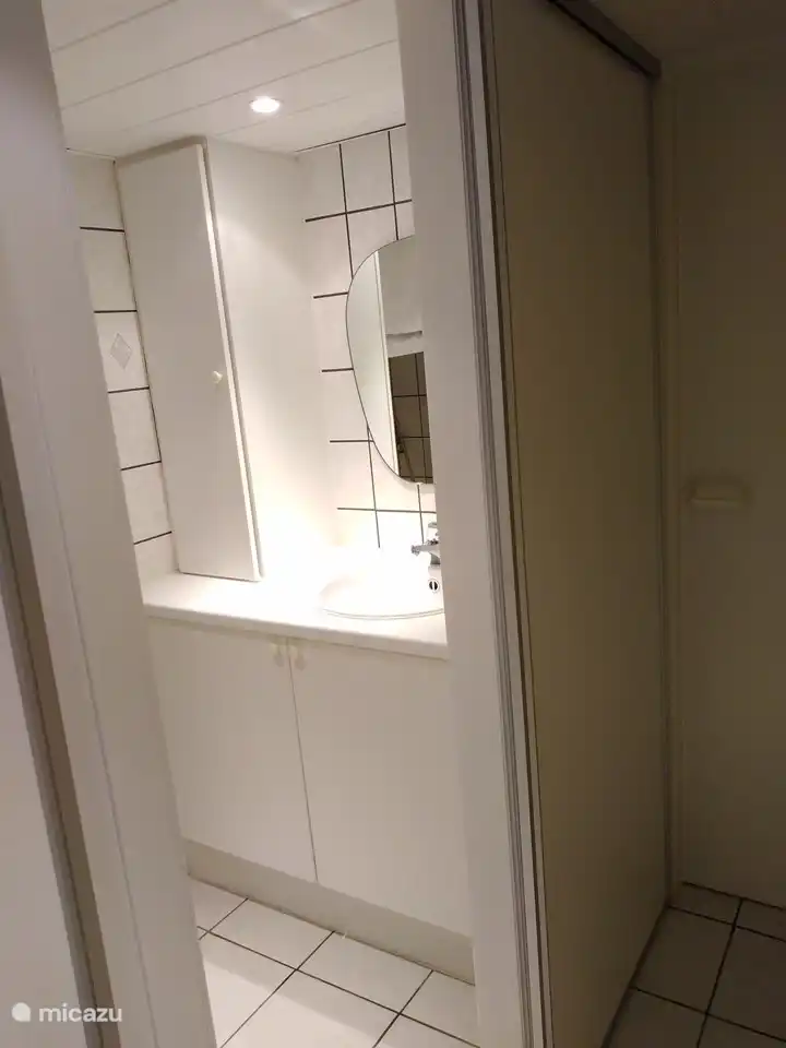 Badezimmer mit Dusche