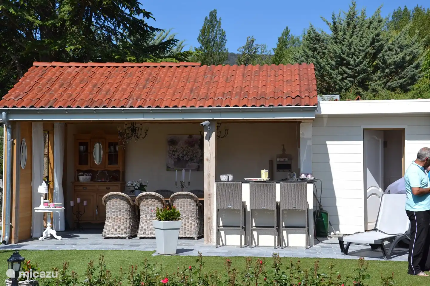 1 des 2 cuisines extérieures