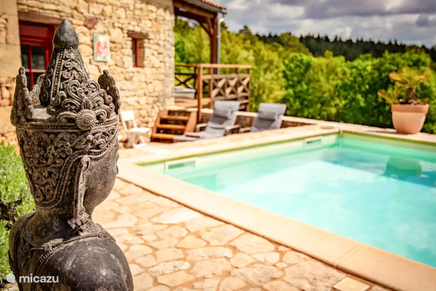 Swimming pool with terrace