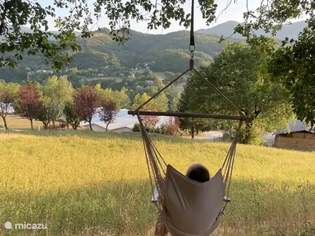 Maison de campagne Incanto dei Sibillini | Italie, Marche, Cessapalombo - villa Vue depuis l'espace barbecue sur la nature et les collines