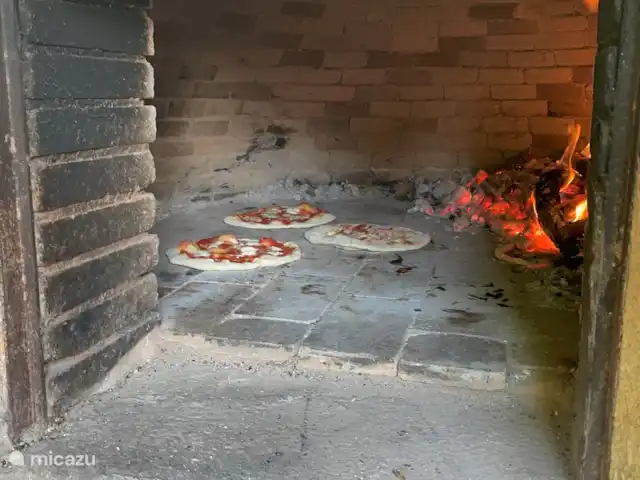 Maison de campagne Incanto dei Sibillini | Italie, Marche, Cessapalombo - villa Le four extérieur pour préparer, par exemple, des pizzas, du pain, des tartes, des gâteaux, des biscuits.