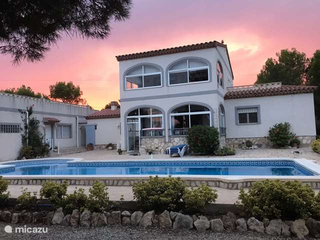 Holiday home in Spain, Costa Daurada – villa Villa Familia - With sea view!
