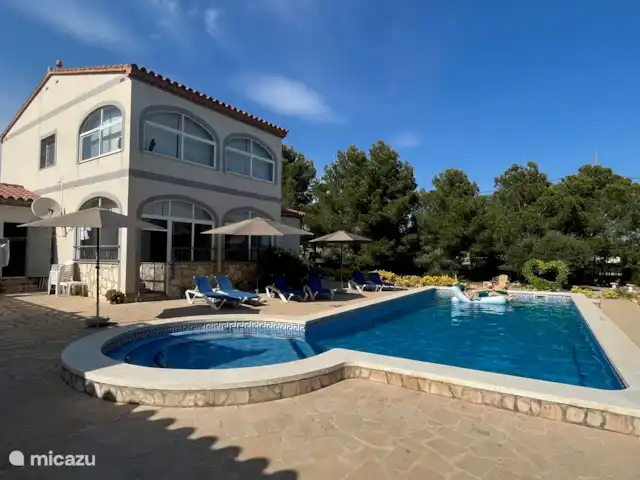 Villa Familia - Près de la mer ! | Espagne, Costa Dorada, L'Ametlla de Mar - villa Se détendre autour et dans la piscine