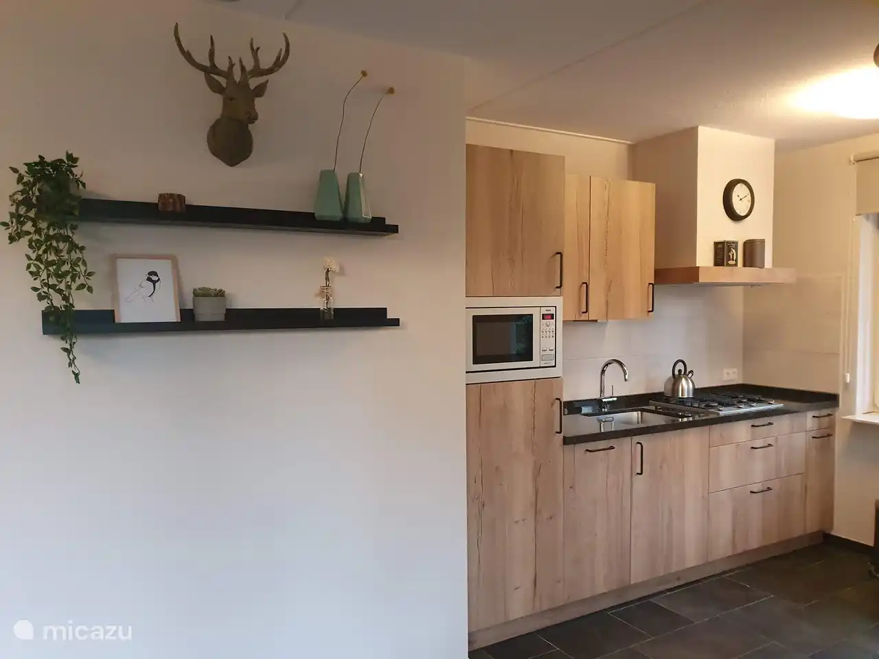 Geräumige Küche, komplett ausgestattet