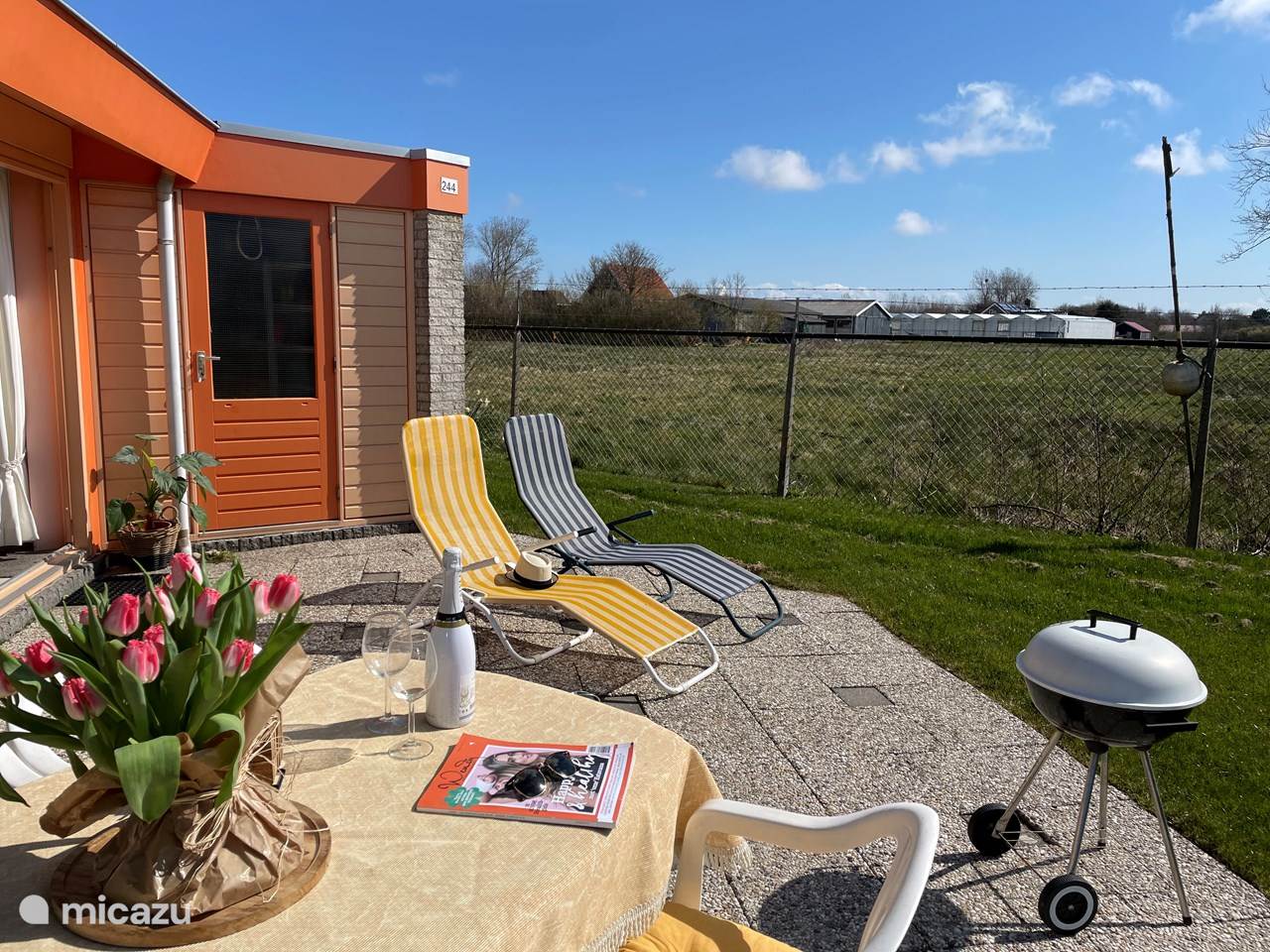 Strand Appartement Duynblick In Julianadorp Aan Zee, Noord-Holland ...