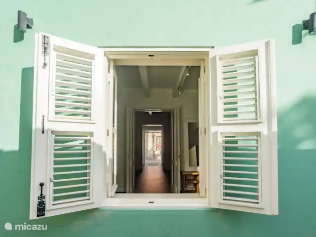 Location de Vacances Curaçao, Curaçao-Centre, Pietermaai, appartement - Retraite monumentale à Pietermaai regarder à travers
