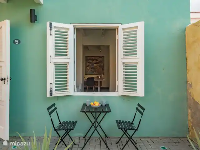 Location de Vacances Curaçao, Curaçao-Centre, Pietermaai, appartement - Retraite monumentale à Pietermaai Petit déjeuner dans la ruelle