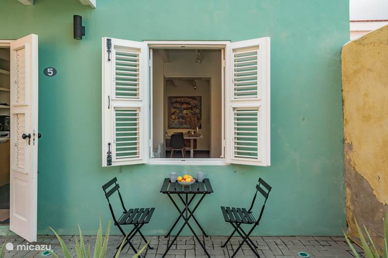 Vacation rental Curaçao, Curacao-Middle, Pietermaai Apartment Monumental retreat in Pietermaai