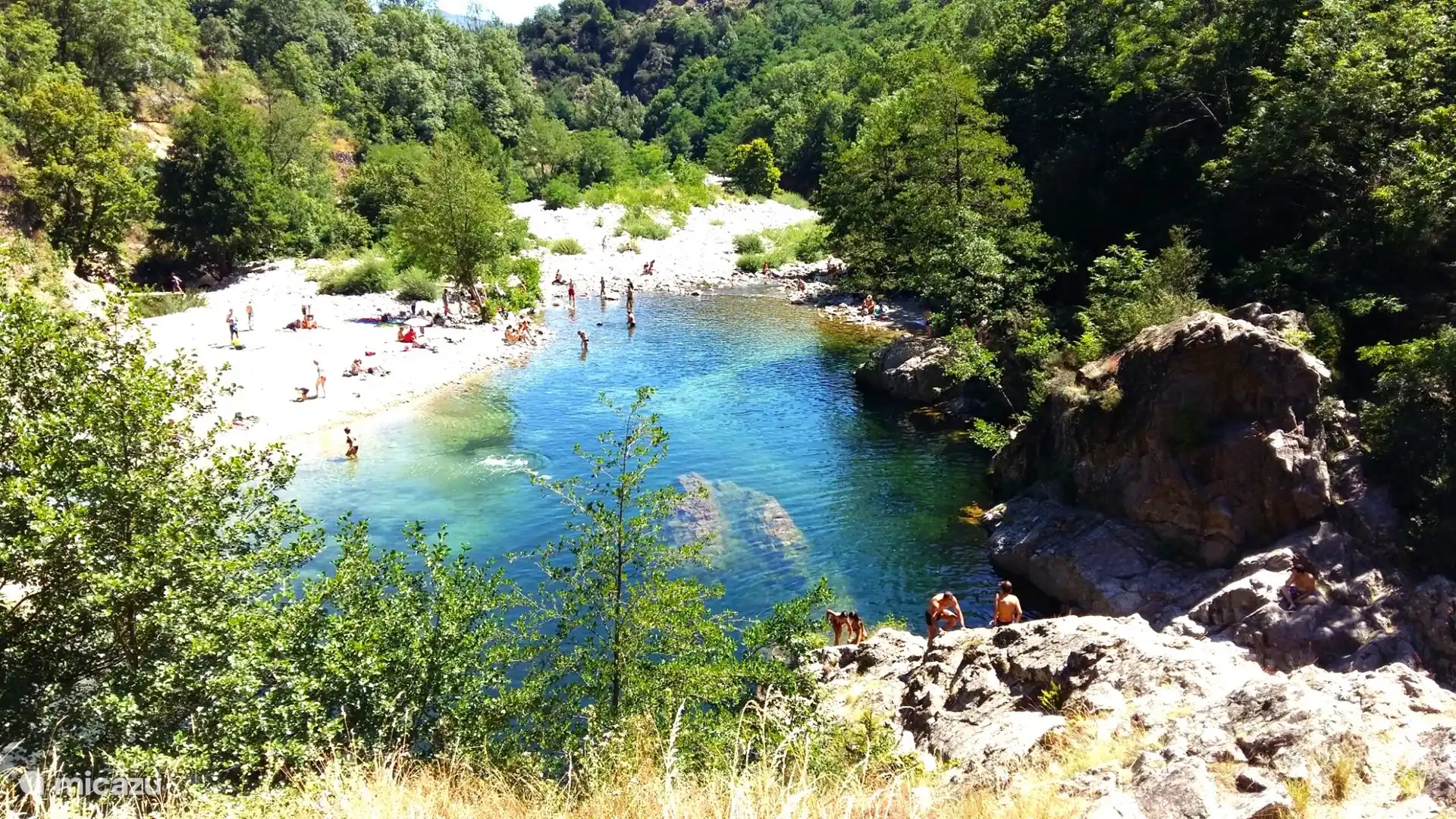 Beach at pont-du-diable
