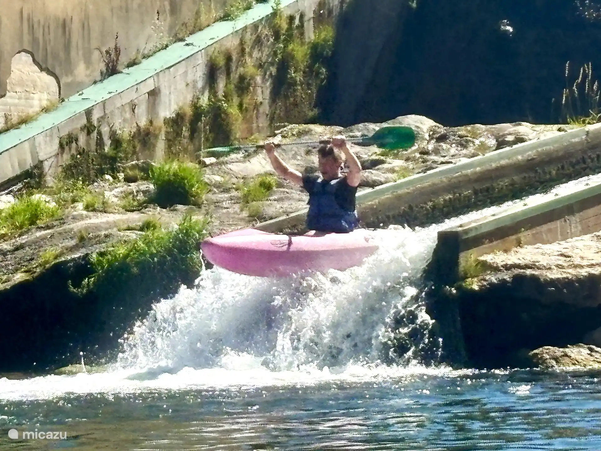Canoeing on the Tarn with various rapids