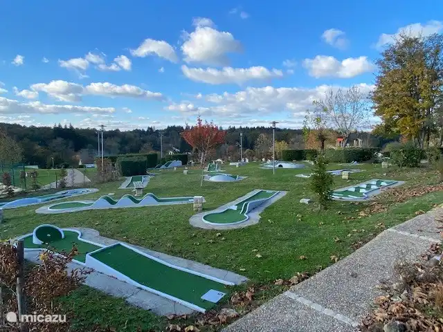Village Le Chat 39 | France, Charente, Écuras - bungalow golf miniature