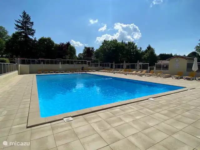 Village Le Chat 39 | France, Charente, Écuras - bungalow La piscine