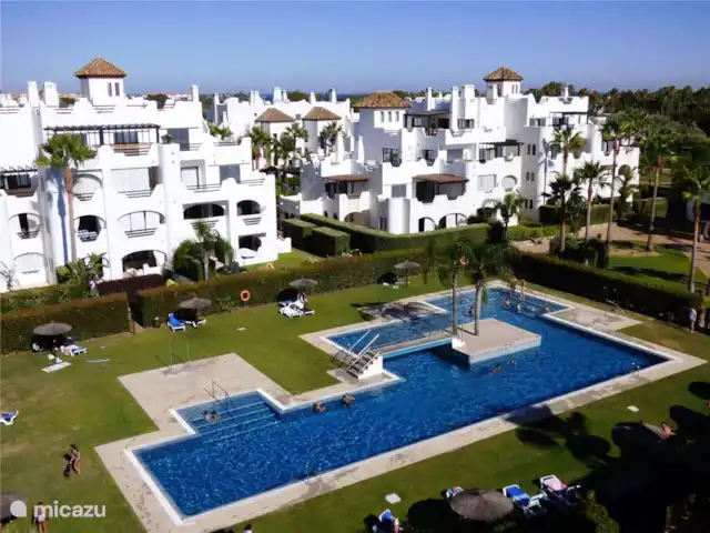 Emplacement privilégié sur la rivière près de la plage | Espagne, Costa del Sol, Sotogrande - appartement