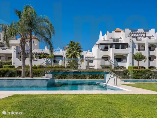 Emplacement privilégié sur la rivière près de la plage | Espagne, Costa del Sol, Sotogrande - appartement