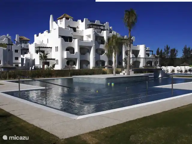 Emplacement privilégié sur la rivière près de la plage | Espagne, Costa del Sol, Sotogrande - appartement
