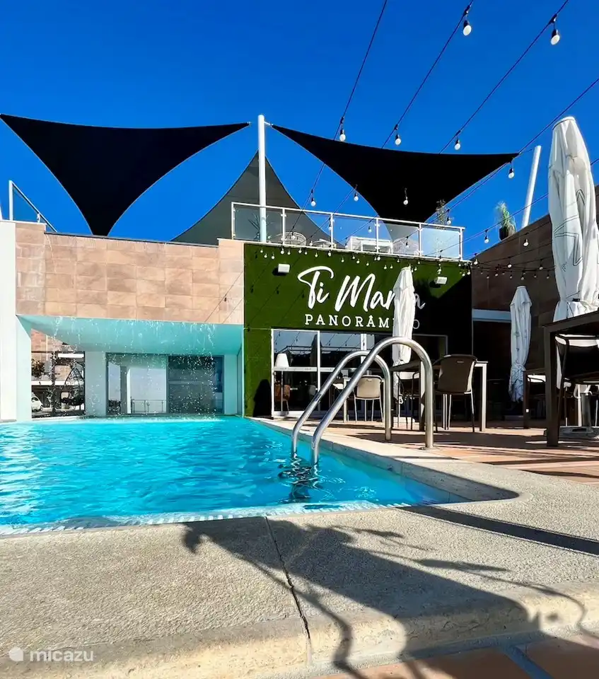 piscina compartida de Vista Mar - apartamentos Fuseta