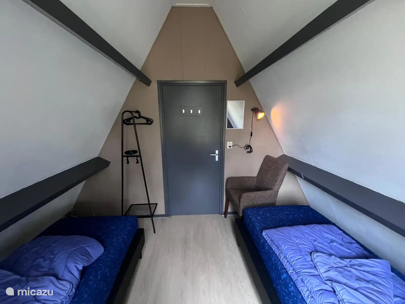 Upstairs bedroom
1 of 3