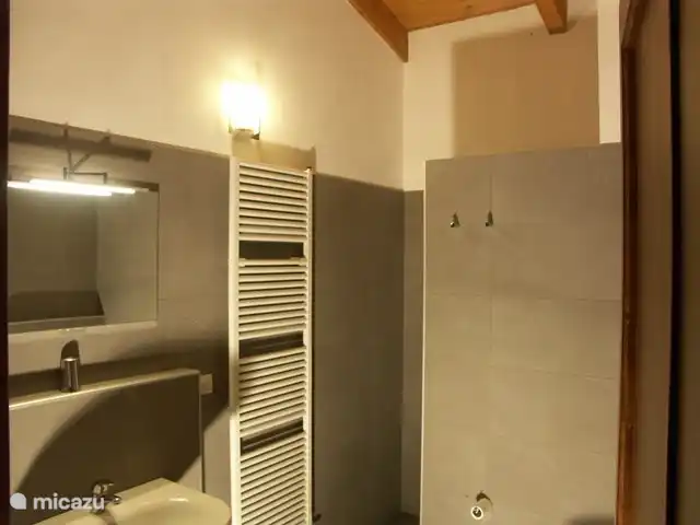 Location de Vacances Italie, Émilie-Romagne, Sarsina, appartement - Camélia de Cabraldi Appartement Camélia salle de bain