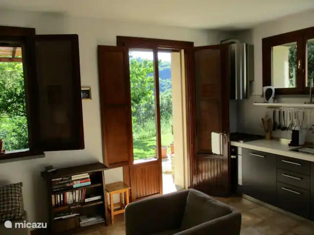 Location de Vacances Italie, Émilie-Romagne, Sarsina, appartement - Camélia de Cabraldi Appartement Camelia salon + cuisine