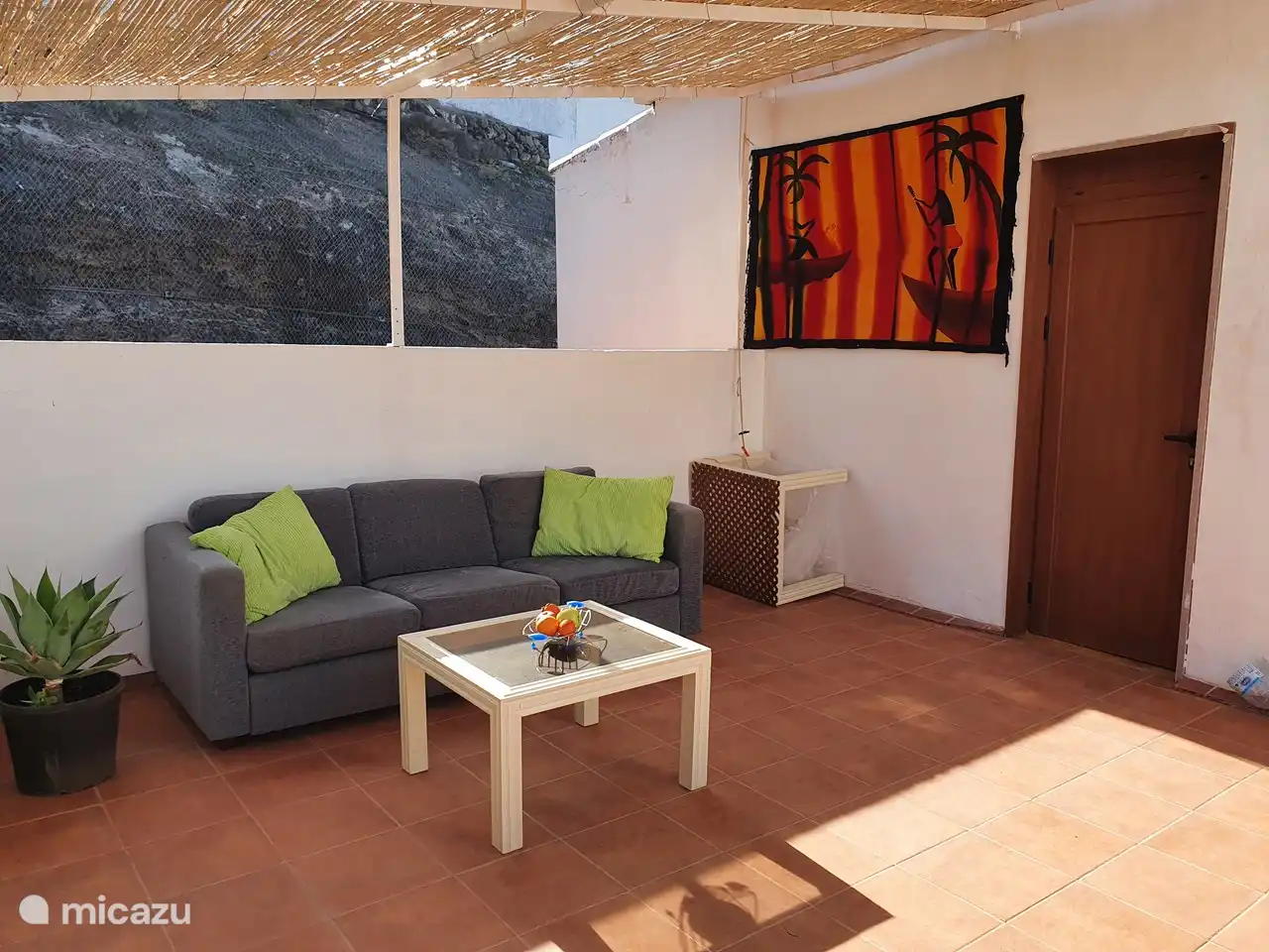 terraza trasera con barra de puerta 4 dormitorios