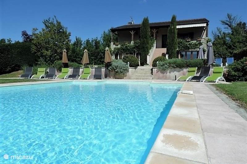Vacation rental France, Dordogne, Calviac Holiday house bad luck