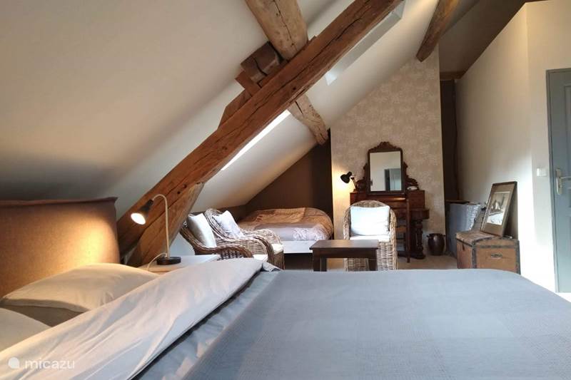 Vakantiehuis Frankrijk, Franse Ardennen, Signy-l'Abbaye Bed & Breakfast La Fosse Bleue chambre Sanglier