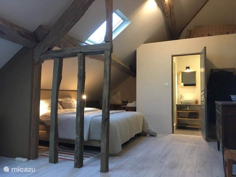 Vakantiehuis Frankrijk, Franse Ardennen, Signy-l'Abbaye Bed & Breakfast La Fosse Bleue chambre Chevreuil