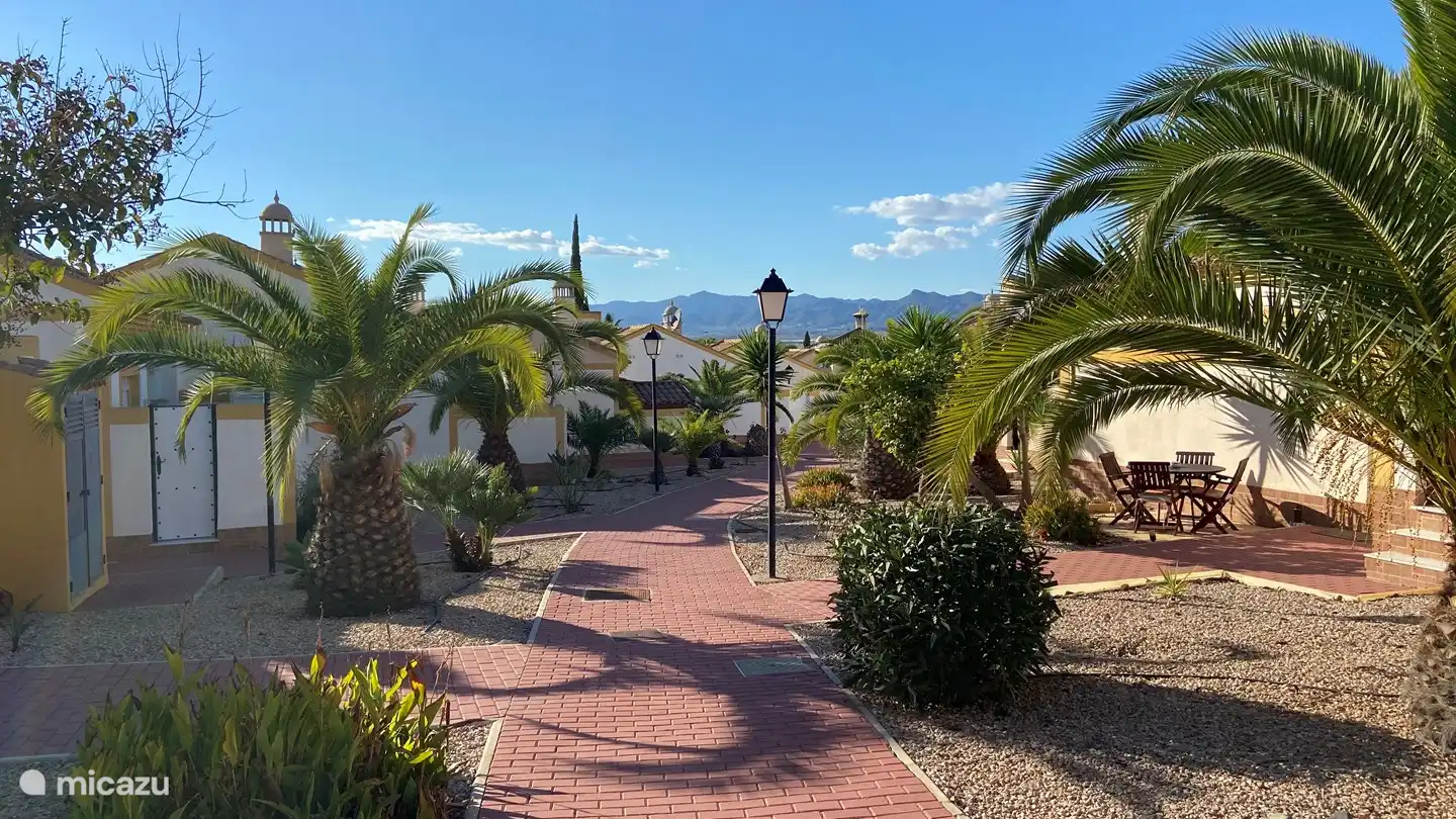 Der gemütliche Gemeinschaftsgarten. Friedlich ruhig.