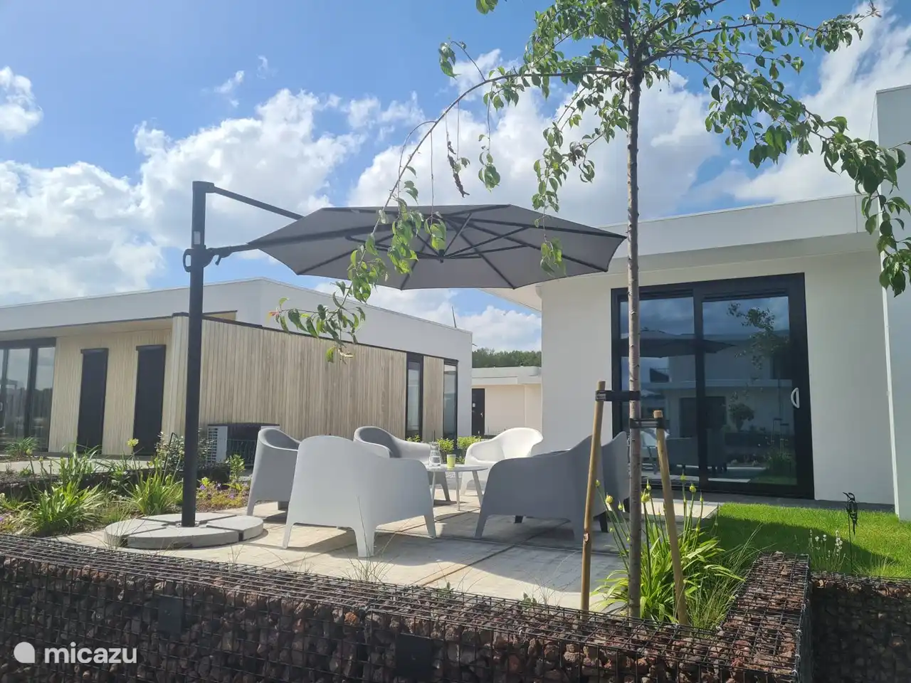 Faulenzen und genießen Sie den ganzen Tag die Sonne auf einer der 7 Terrassen