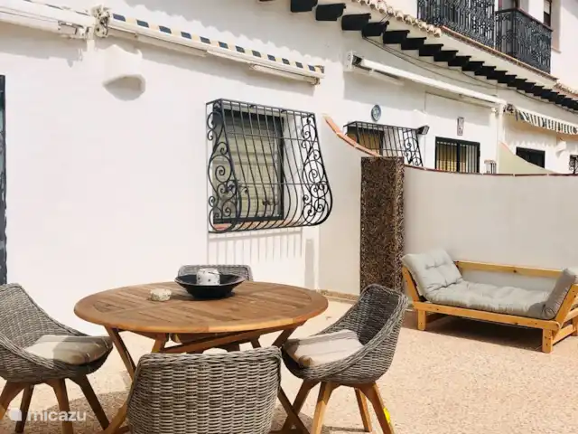 appartement huren in Spanje, Costa Blanca, Benissa – Casa Eucalyptus Ruim terras