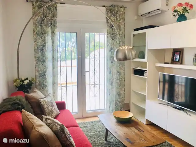 appartement huren in Spanje, Costa Blanca, Benissa – Casa Eucalyptus Leefruimte met toegang tot groot terras.
NIEUWE INRICHTING!