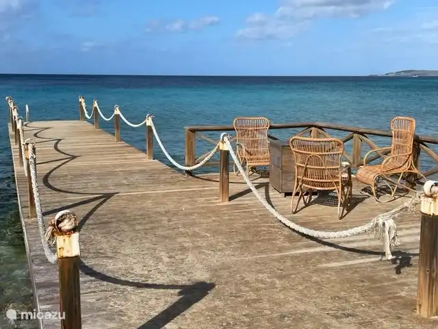 Steg am Strand von Kokomo