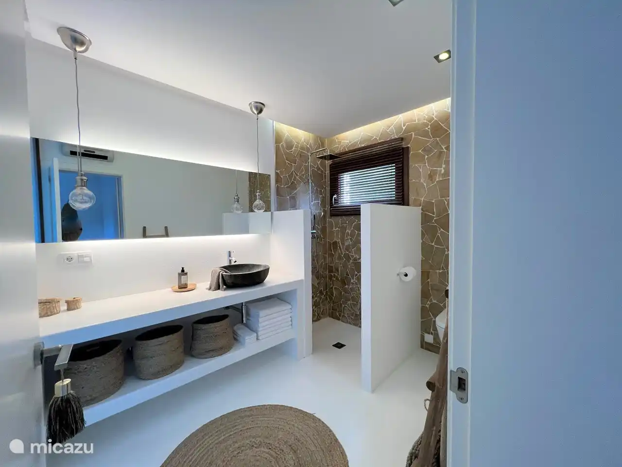 Villa Casa Blanca, baño en suite dormitorio 1