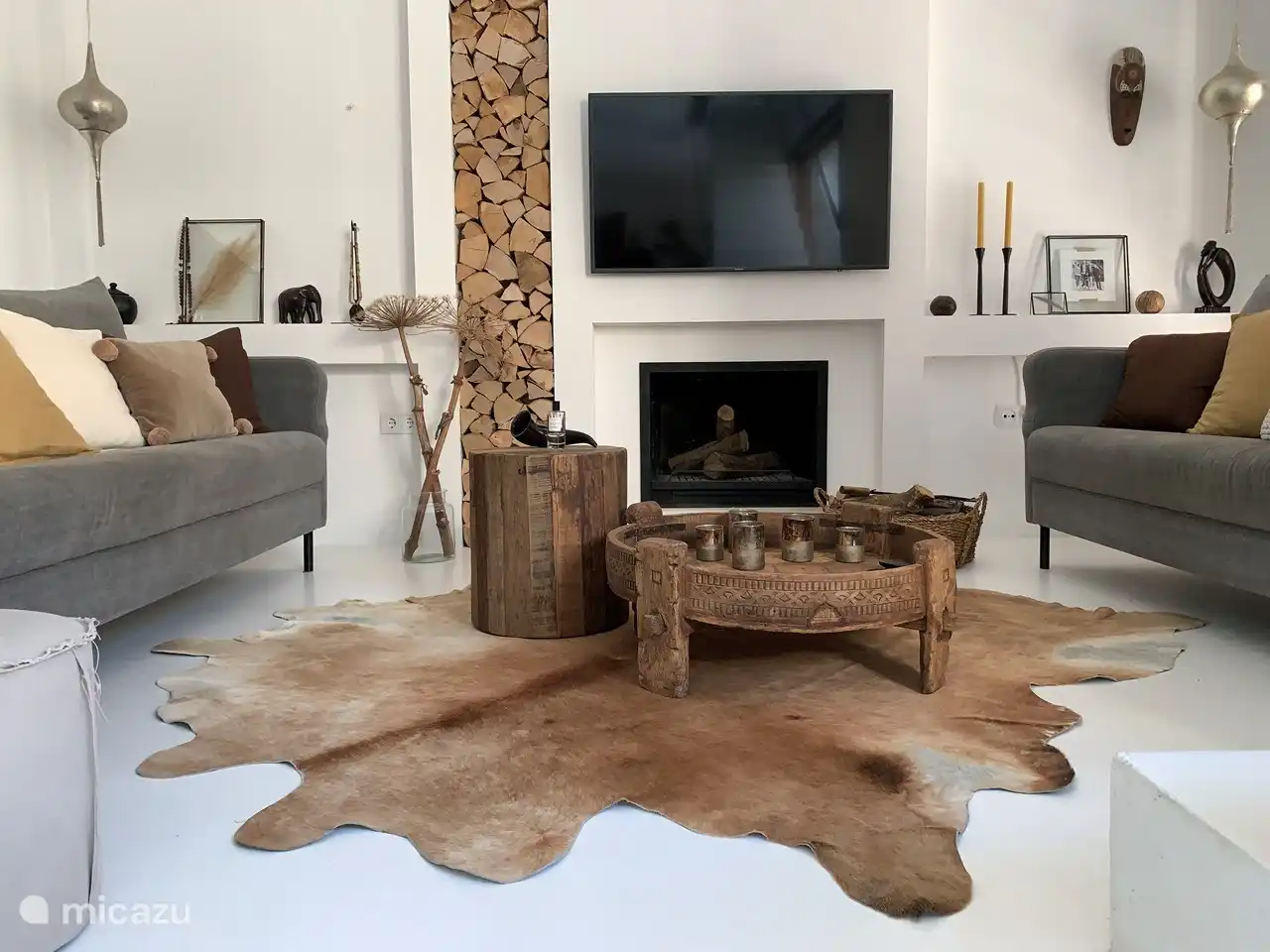 Villa Casa Blanca, salón con smart TV