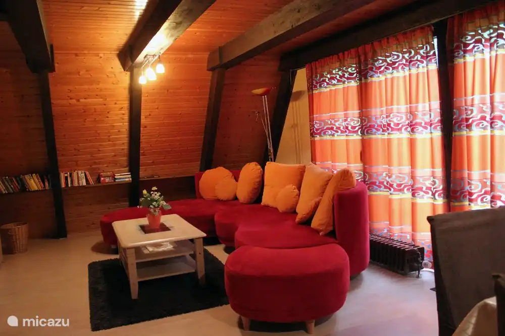 Hier auf der Rundecke kann man sich gemütlich machen.