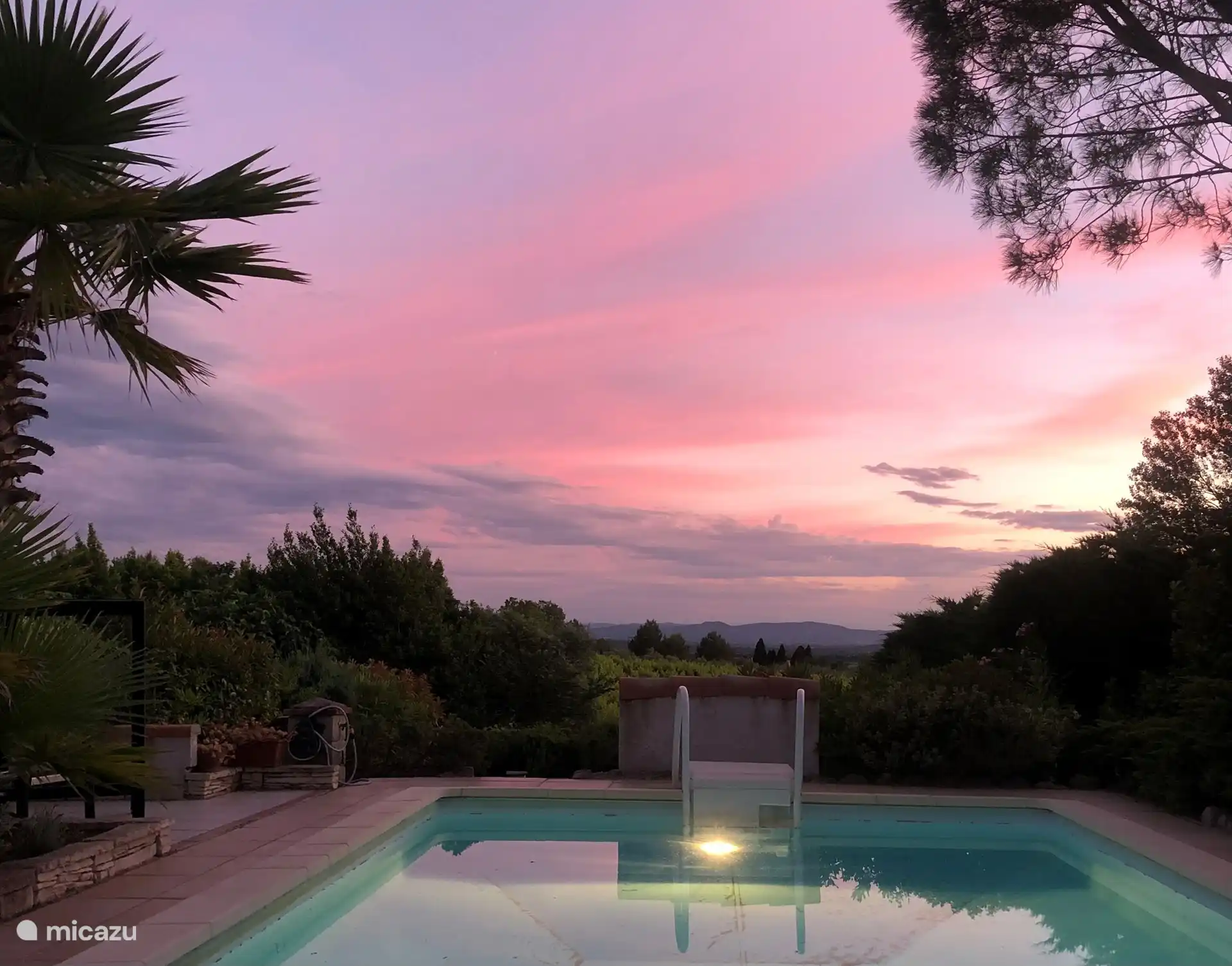 Wunderschöner Sonnenuntergang