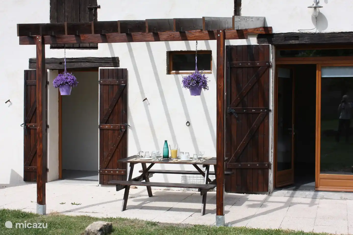 Amplios portales sin barreras, porche con gran terraza