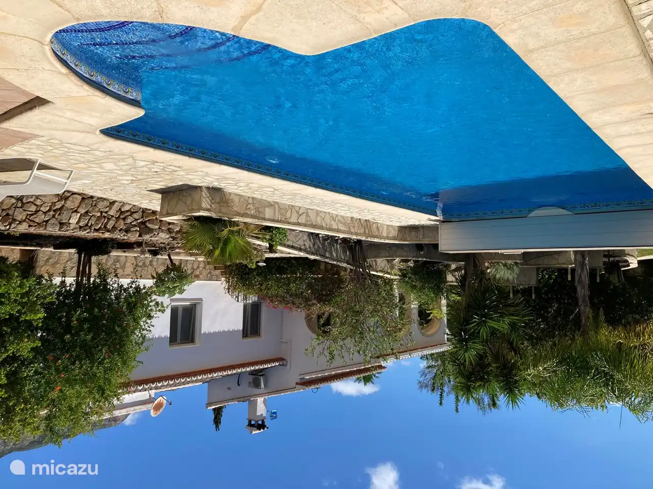 Swimming pool of 9 x 5 meters