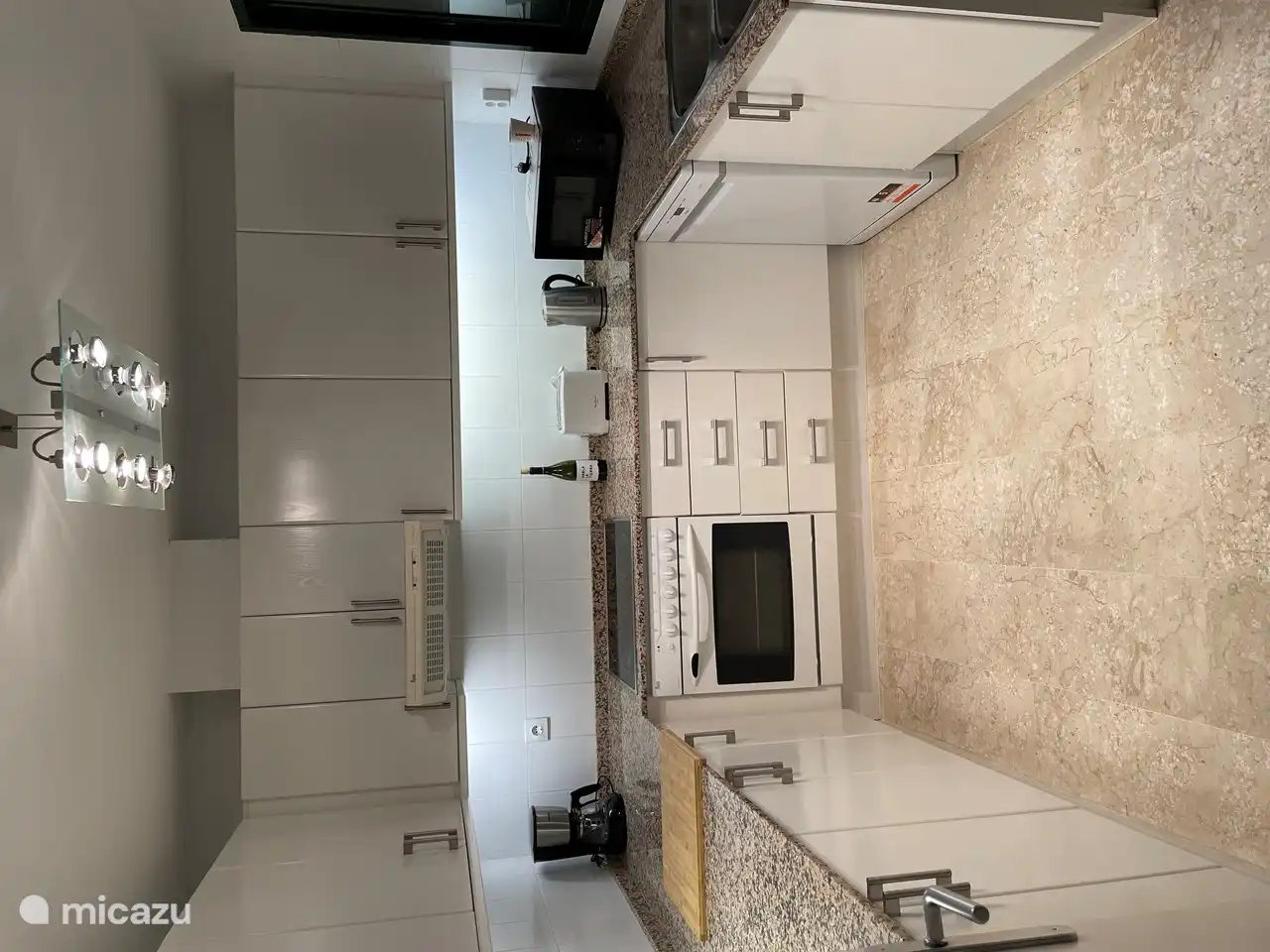 Cuisine très bien équipée