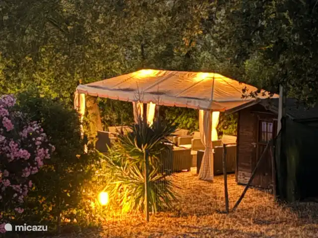 Maison de campagne Les Marches | Italie, Marche, Torre San Patrizio - maison de vacances Tonnelle romantique au bord de la piscine