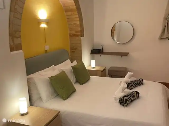 Maison de campagne Les Marches | Italie, Marche, Torre San Patrizio - maison de vacances Chambre au rez-de-chaussée avec un lit double