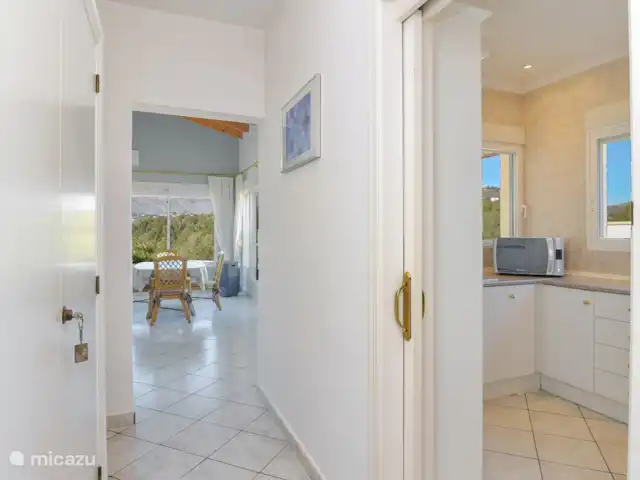 Casa Buena Vista huren in Spanje, Costa Blanca, Calpe - villa Gang naar living en slaapkamers