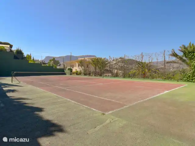 Casa Buena Vista huren in Spanje, Costa Blanca, Calpe - villa Privaat tennisterrein.