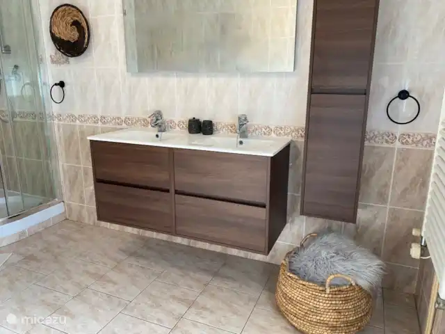 Villa Eole y Mar, à 100m de la mer | Espagne, Costa Dorada, L'Ampolla - villa Salle de bain de la chambre principale