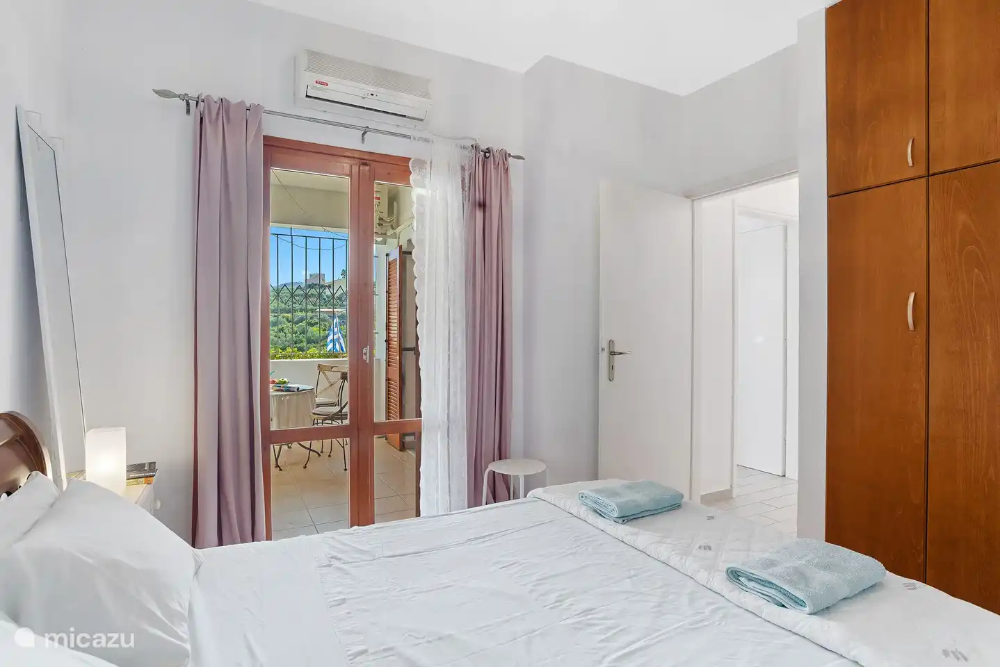 Chambre 2 - Rez-de-chaussée