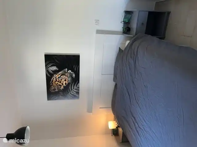 Chambre 3 également bien meublée avec un bon matelas à ressorts